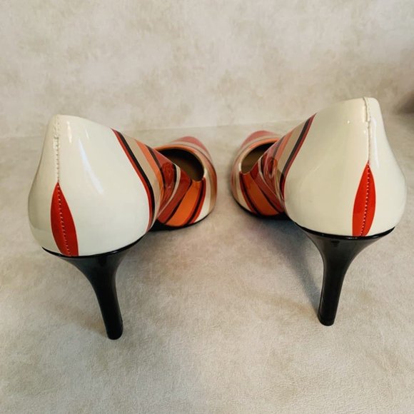 I.N.C Women shoe size 7.5 - Picture 4 of 6